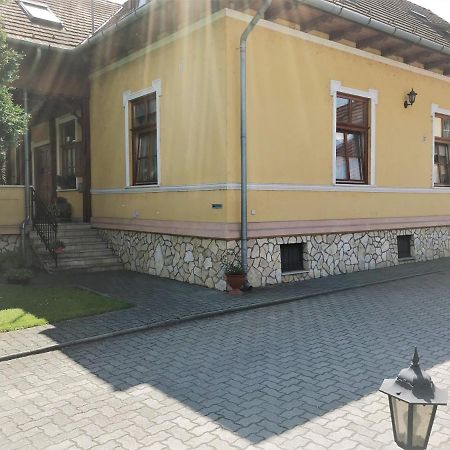 Szent Istvan Fogado Nagymaros Exterior foto